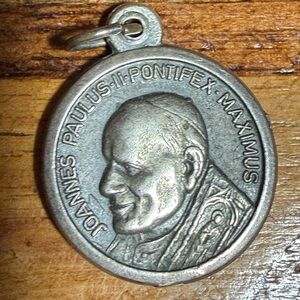 Vintage Pope‎ John Paul Silver Religious Pendant charm Italy Religious Catholic